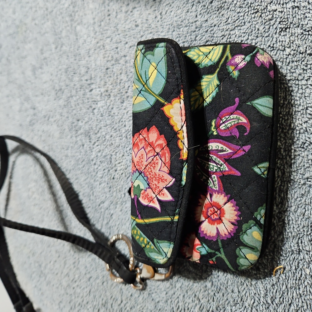 Vera Bradley Wallet For Id And Cards Has Change Pouch